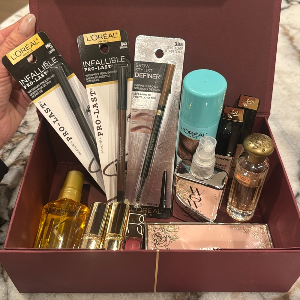 Make Up & Hair Box